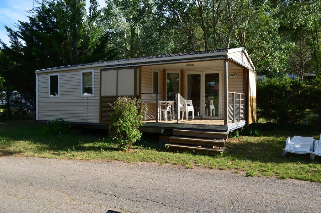 Hotel Camping La Vidaresse Sainte-Anastasie-sur-Issole Zewnętrze zdjęcie