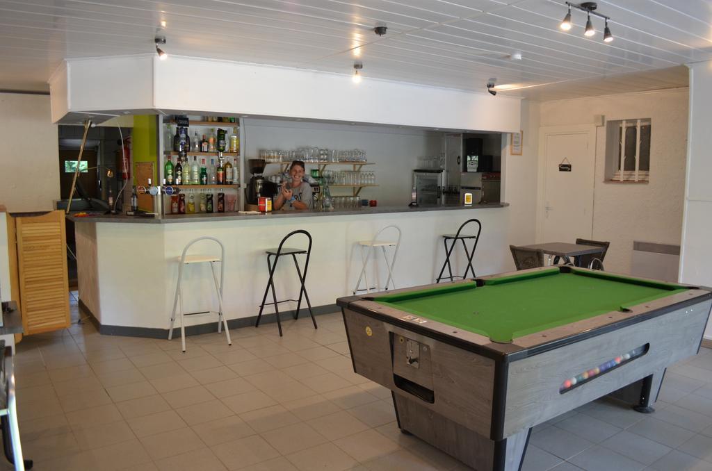 Hotel Camping La Vidaresse Sainte-Anastasie-sur-Issole Zewnętrze zdjęcie