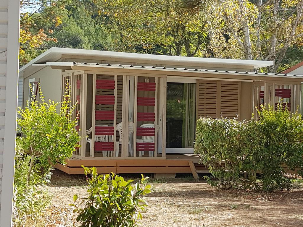 Hotel Camping La Vidaresse Sainte-Anastasie-sur-Issole Zewnętrze zdjęcie